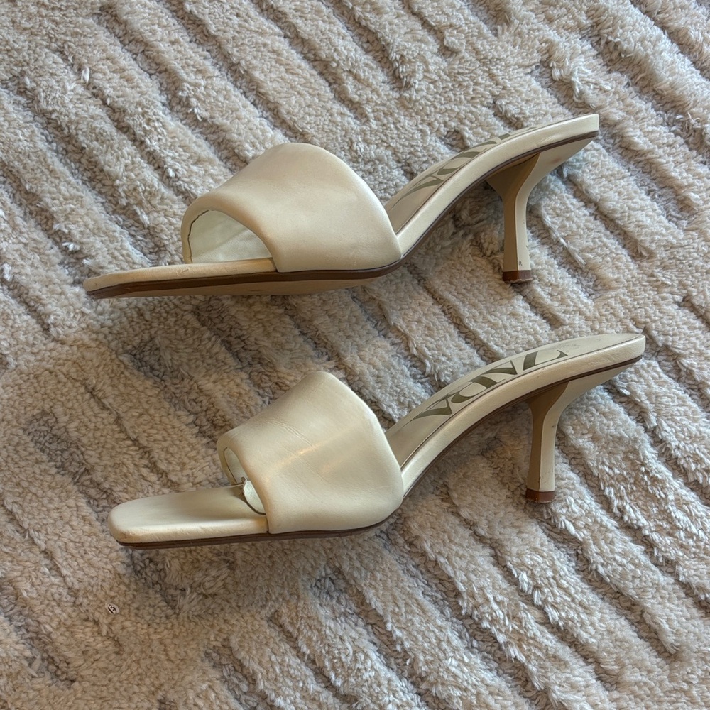 Zara Women's Cream Slide Sandals 39/9 - Picture 3 of 7